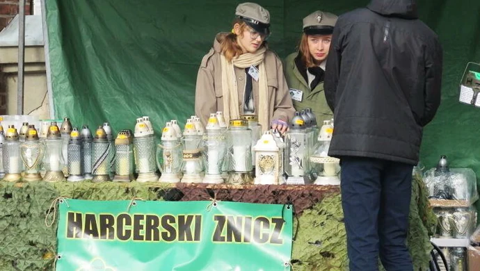 Znicze? Kupujcie od harcerzy!