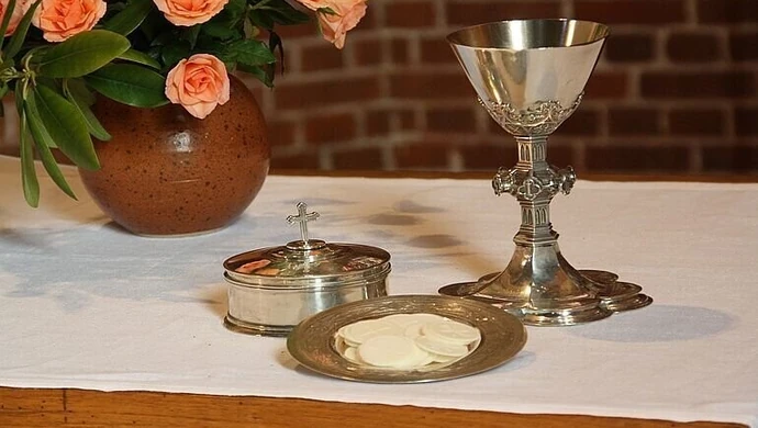 Sprawa księży z Bełchatowa trafiła do prokuratury