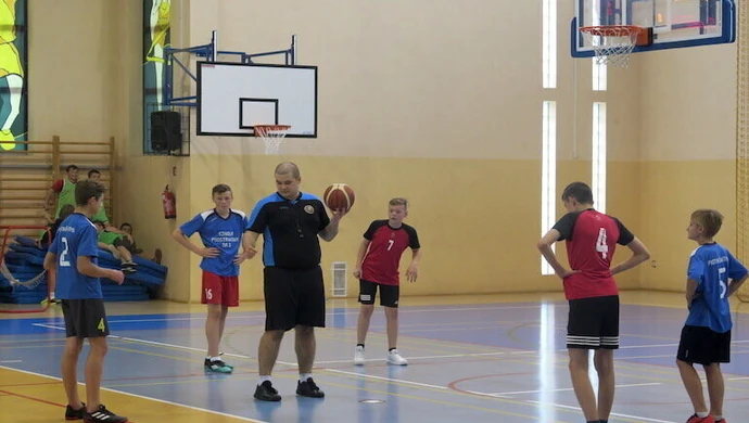 Młodzi koszykarze zmierzyli się ZSP nr 4
