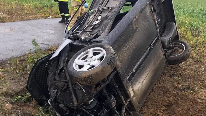 Dachowanie samochodu w Stanisławowie