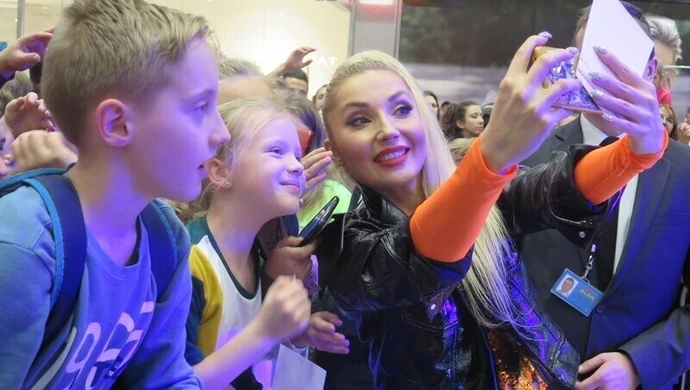 Cleo zaśpiewała w galerii Focus Mall (WIDEO)