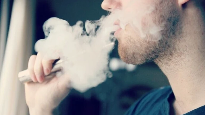 E-papierosy śmiertelnym zagrożeniem? W czwartek Światowy Dzień Rzucania Palenia