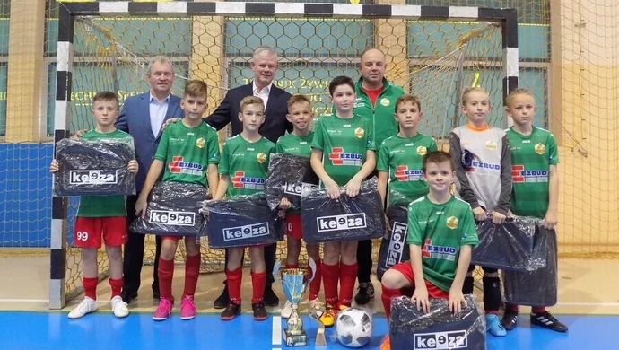 Młodzi piłkarze walczyli o awans do Turnieju o Puchar Marszałka Województwa Łódzkiego