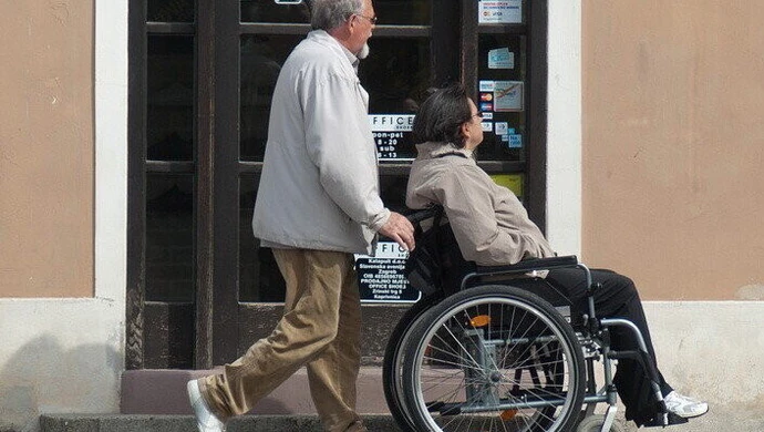 Niepełnosprawność a niezdolność do samodzielnej egzystencji