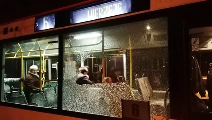 Kto strzelał do autobusu MZK?