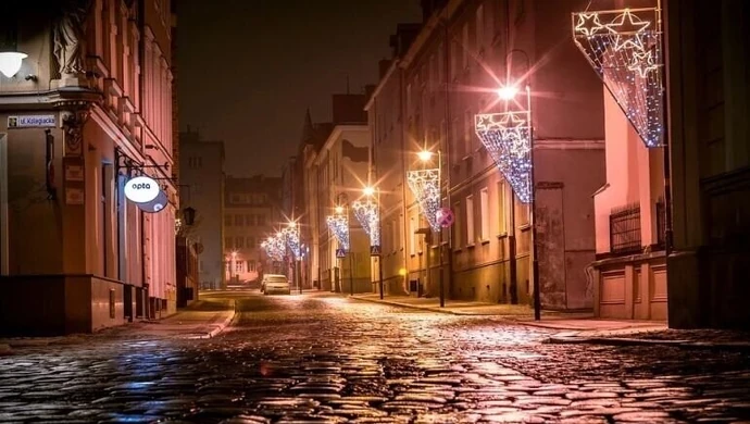 Iluminacje świąteczne przy drogach krajowych tylko za zgodą GDDKiA