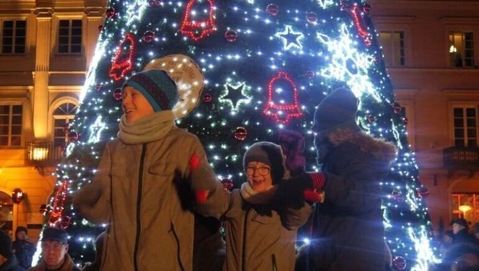 W mikołajki w Rynku rozbłyśnie choinka