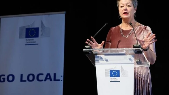 Komisarz Johansson: musimy walczyć z przemytnikami ludzi