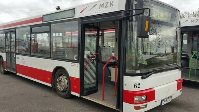 Autobusy MZK nadal będą jeździć do Szydłowa