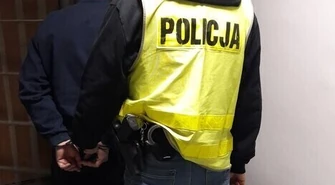 Pijany kierowca chciał przekupić policjantów