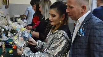 By wspomóc budowę Szansy, zorganizowali bal 