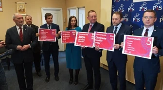 Posłowie promowali program "NowaPiątkaPiS"