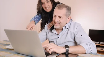 Jakie warunki należy spełnić w celu uzyskania pożyczki ratalnej przez internet?