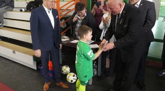 Co łączy maszynistów i...piłkarskich działaczy?