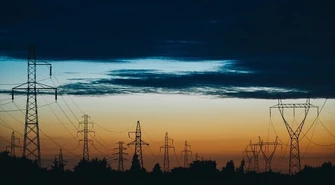 Wiatr uszkodził linie energetyczne