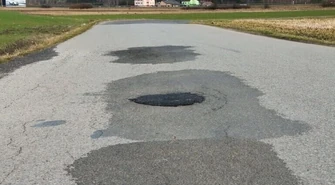 W gminie Wola Krzysztoporska łatają dziury