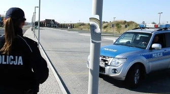 Pomazał 30 latarni ulicznych. 21-latkowi grozi do 5 lat więzienia 