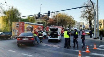 Stłuczka przy hali targowej w Piotrkowie 