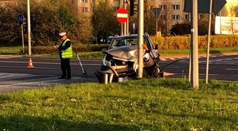 Zderzenie chevroleta i fiata na Sikorskiego w Piotrkowie