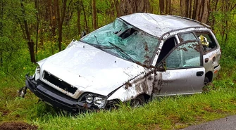 Wypadek w Cieszanowicach. Kierowca był nietrzeźwy