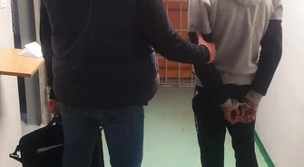 Kradli akumulatory, 19-latków zatrzymała policja