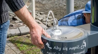 Ratunek dla spragnionych. W Bełchatowie mają źródełka wody pitnej