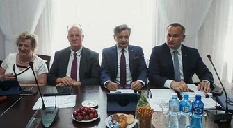 Burzliwa dyskusja podczas sesji absolutoryjnej w piotrkowskim Starostwie Powiatowym