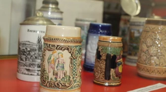 Stare kufle z zamkowej piwnicy