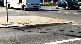 Wyremontowane Rondo Sulejowskie rozjeżdżone, Rakowska w fatalnym stanie