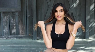 Powody, dla których kobiety noszą biżuterię