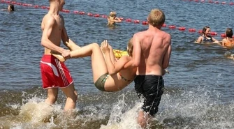 Tymczasowy zakaz kąpieli w piotrkowskim Słoneczku