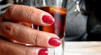 Piję, bo mam stresującą pracę