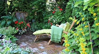 Strefa wypoczynkowa w ogrodzie &#8211; jak ją stworzyć?