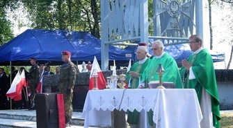 W Borowej pamiętali o poległych pod ''Piotrkowskimi Termopilami''