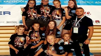 8 medali naszych zapaśniczek