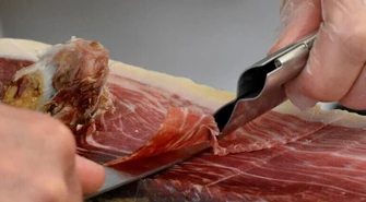 Właściciel sklepów mięsnych skapitulował. Spółdzielnia odzyskała lokale