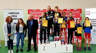 Zapaśniczki AKS też w weekend nie próżnowały