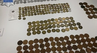 Oferował do sprzedaży fałszywe monety kolekcjonerskie