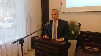 Wg starosty piotrkowskiego szef łódzkiego NFZ mógł popełnić przestępstwo. Do prokuratury wpłynęło już doniesienie