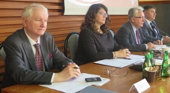 Stawki podatku od nieruchomości w Piotrkowie nieznacznie w górę. Burzliwa dyskusja podczas sesji