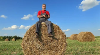 Części rolnicze. Sklepy stacjonarne a sklepy internetowe. Plusy i minusy