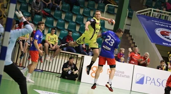 Zacięty mecz w Hali Relax