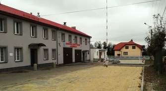 Teren przy Domu Ludowym w Woźnikach utwardzony