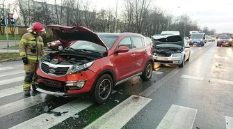 Kiedy drogówka zrobi porządek z wyścigami kierowców w Al. Sikorskiego?