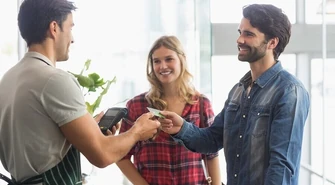 Cashback coraz popularniejszy. Czy zastąpi bankomaty?