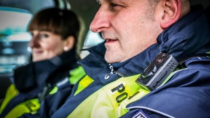 Interwencje będą rejestrowane. Policjanci z Piotrkowa dostaną kamerki nasobne