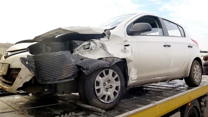 Czołowe zderzenie na A1 w Twardosławicach