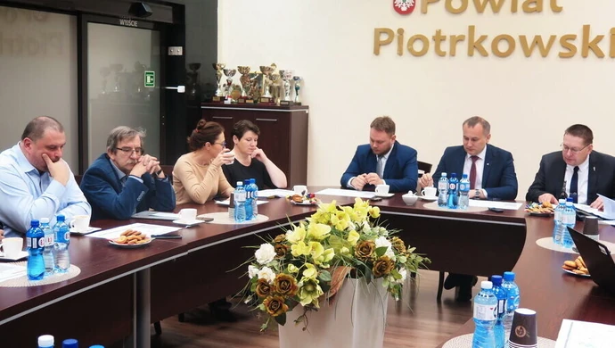 Żółta strefa zagrożenia ASF-em w powiecie piotrkowskim już w poniedziałek?