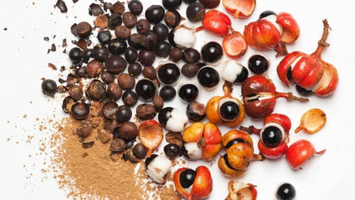 Naturalny krem pod oczy - wybierz ten z największą ilością aktywnych składników!