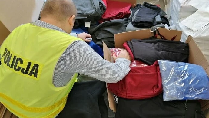 Podrabiane towary na piotrkowskim targowisku